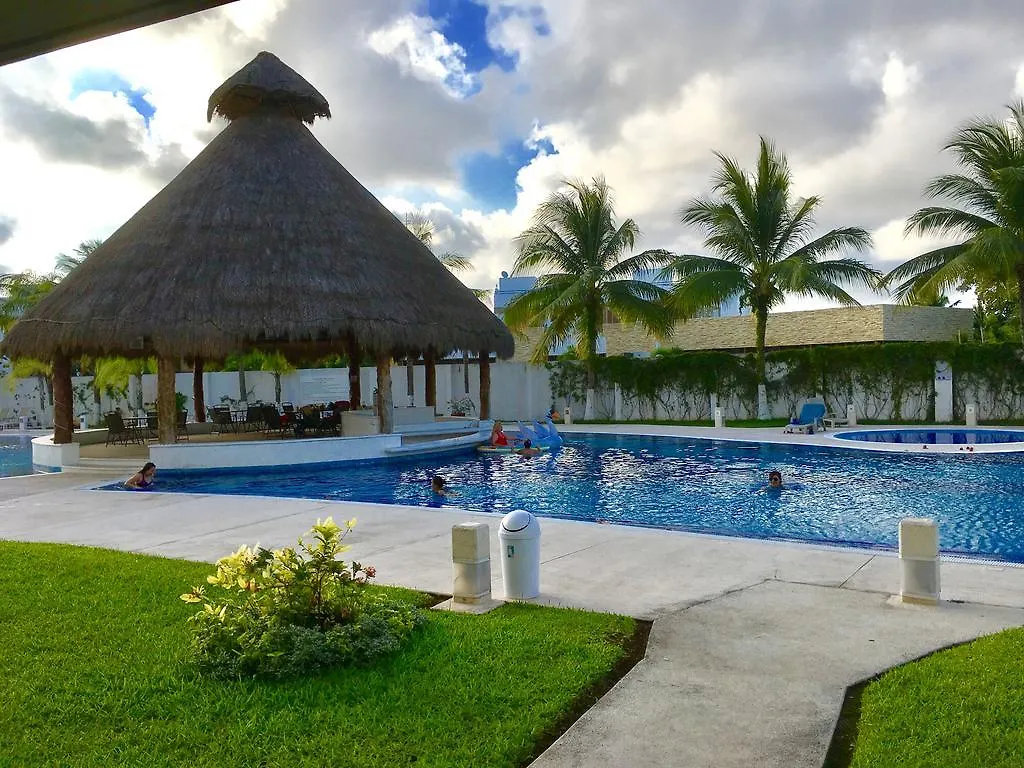 Luxury Paraiso Cancun דירה